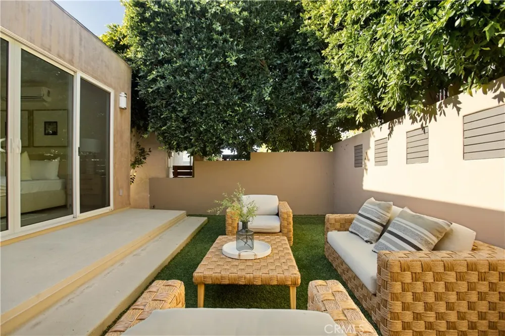 928 Quivera Street Laguna Beach, CA 92651