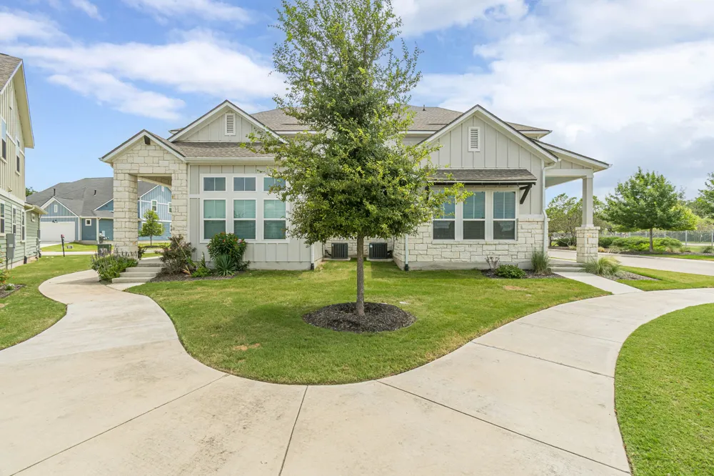 105 Harborside Drive #101 San Marcos, TX 78666