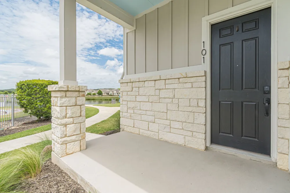 105 Harborside Drive #101 San Marcos, TX 78666