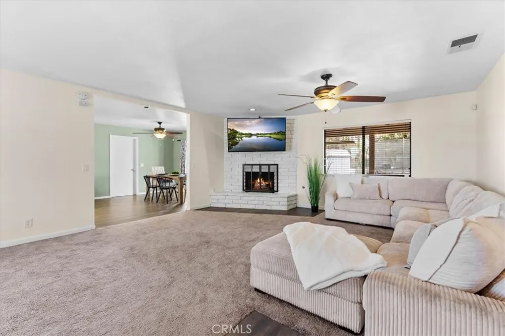 19801 Talihina Apple Valley, CA 92307