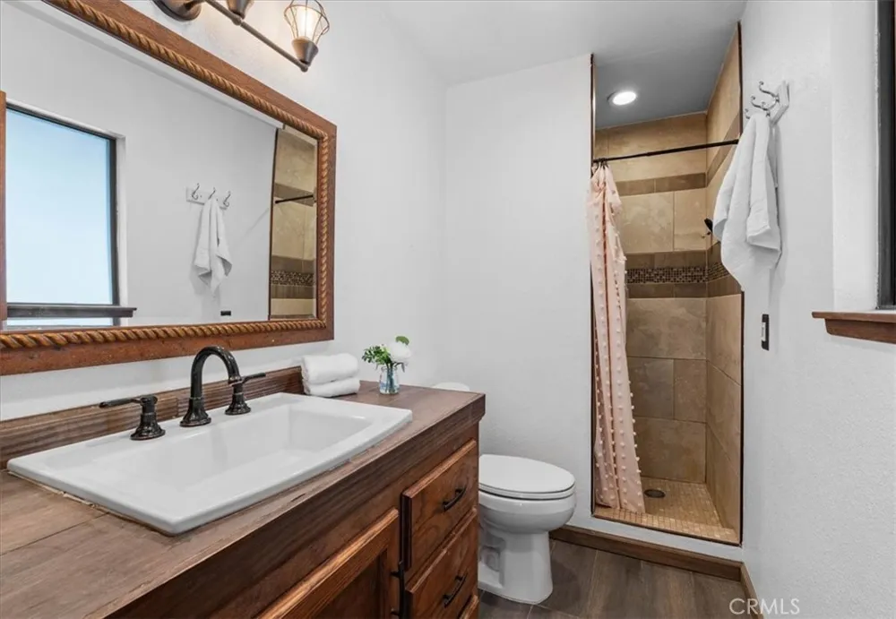 19801 Talihina Apple Valley, CA 92307