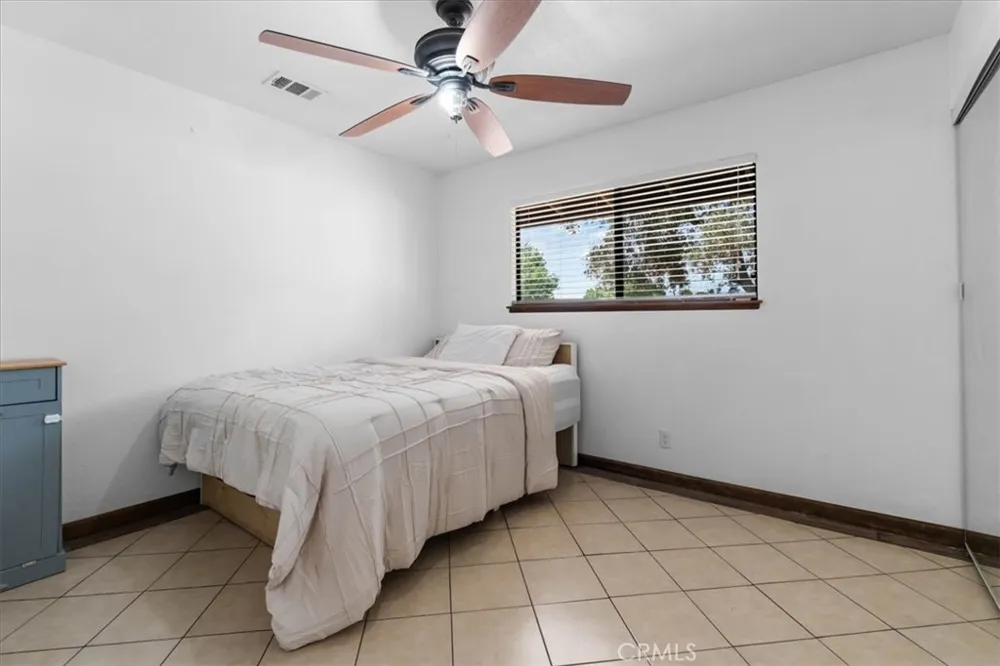 19801 Talihina Apple Valley, CA 92307