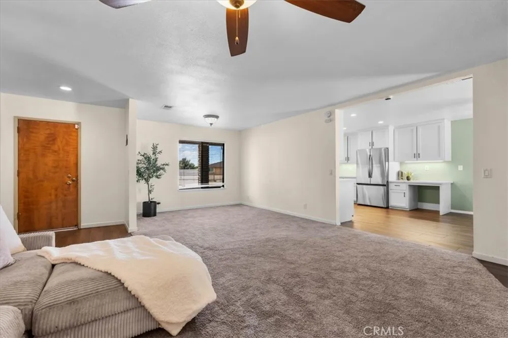 19801 Talihina Apple Valley, CA 92307