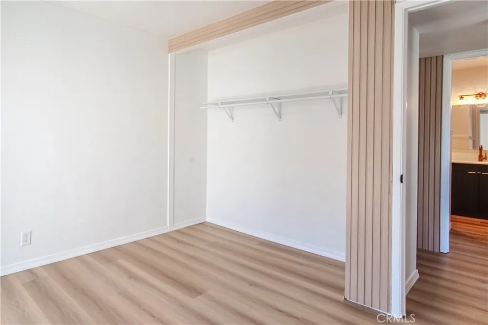 21951 Rimhurst Drive #202 Lake Forest, CA 92630
