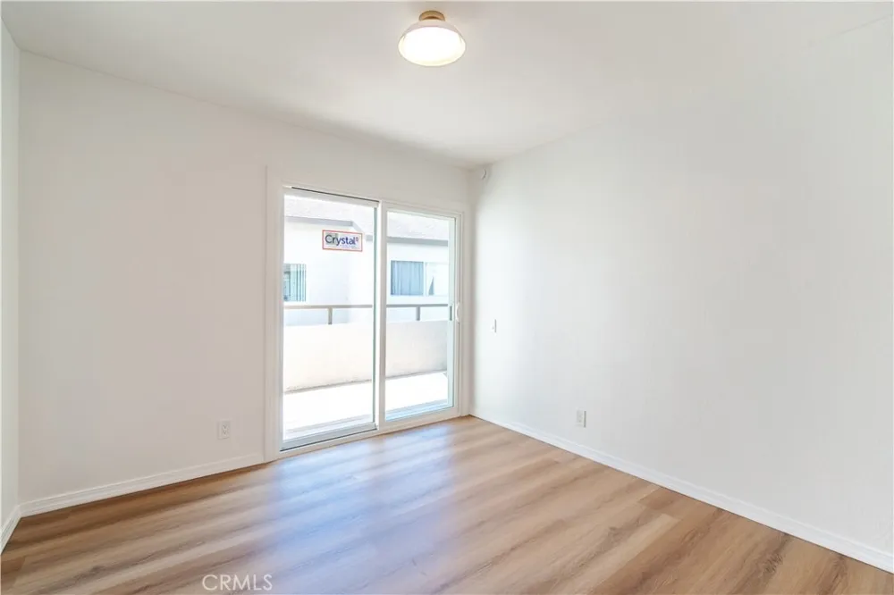 21951 Rimhurst Drive #202 Lake Forest, CA 92630
