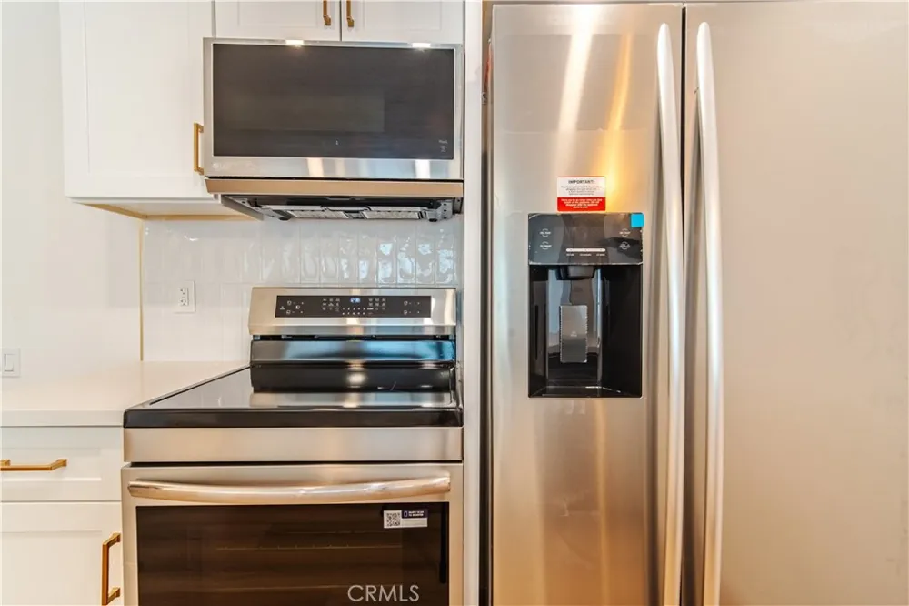 21951 Rimhurst Drive #202 Lake Forest, CA 92630