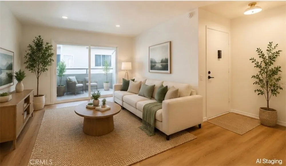 21951 Rimhurst Drive #202 Lake Forest, CA 92630