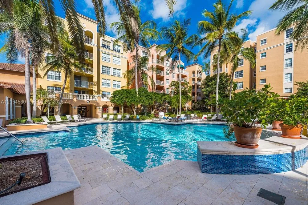 19999 E Country Club Dr #1302 Aventura, FL 33180
