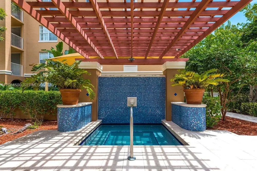 19999 E Country Club Dr #1302 Aventura, FL 33180