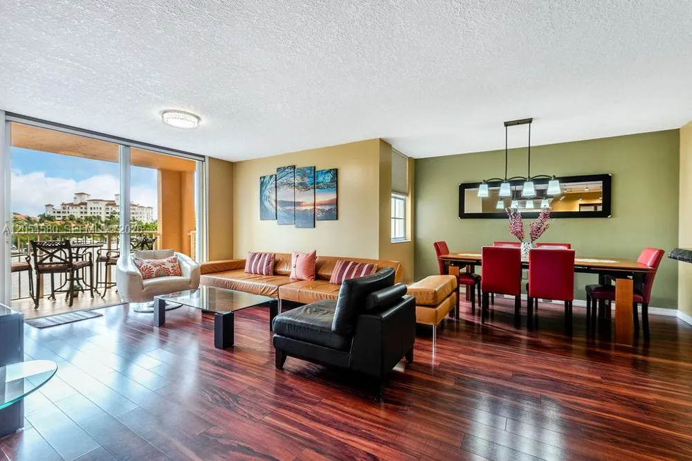 19999 E Country Club Dr #1302 Aventura, FL 33180