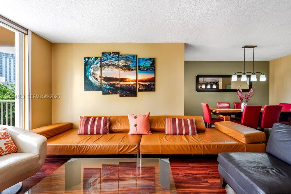 19999 E Country Club Dr #1302 Aventura, FL 33180