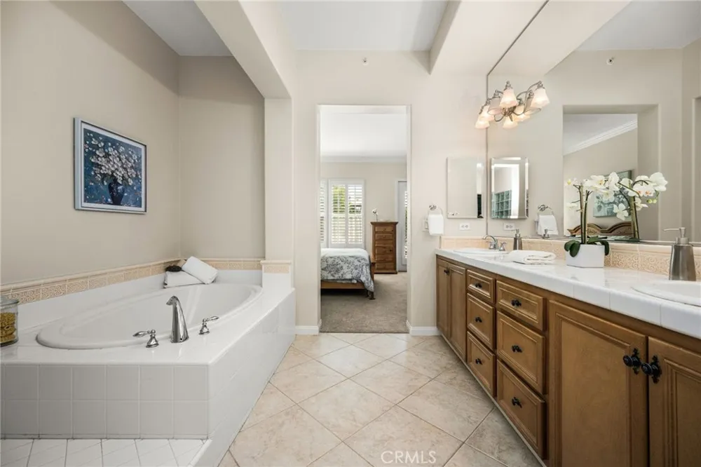 4001 Balmoral Yorba Linda, CA 92886