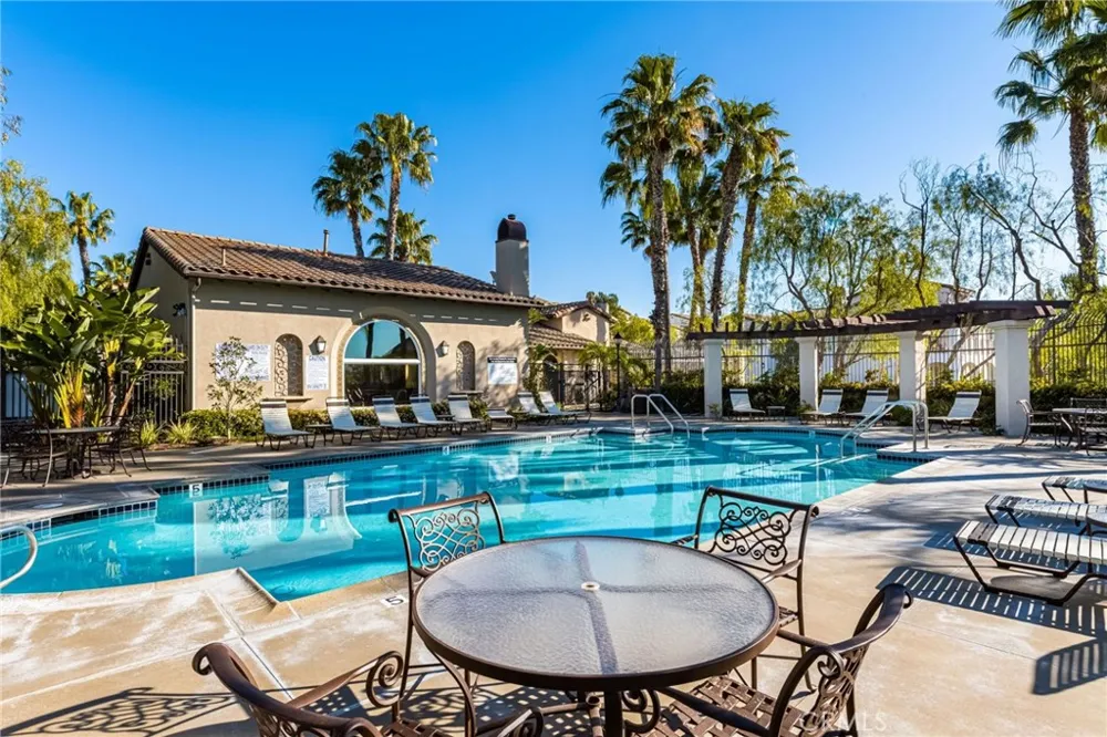 4001 Balmoral Yorba Linda, CA 92886