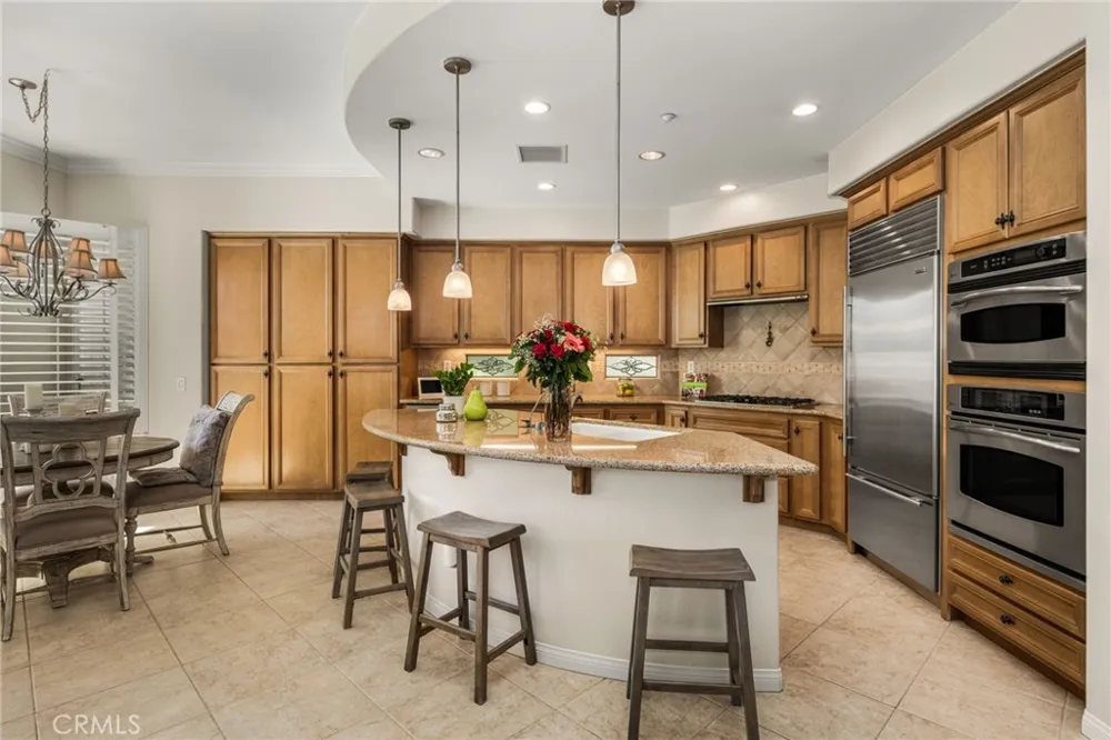 4001 Balmoral Yorba Linda, CA 92886