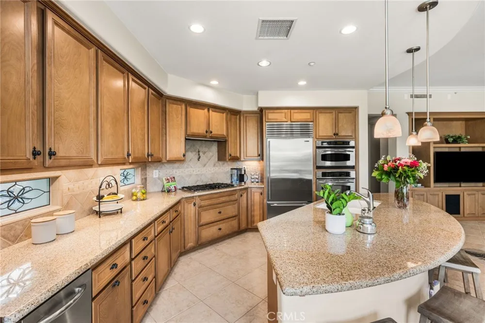 4001 Balmoral Yorba Linda, CA 92886