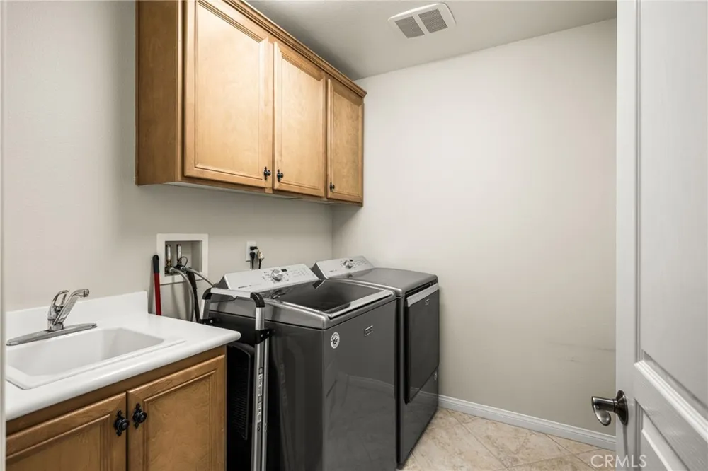 4001 Balmoral Yorba Linda, CA 92886