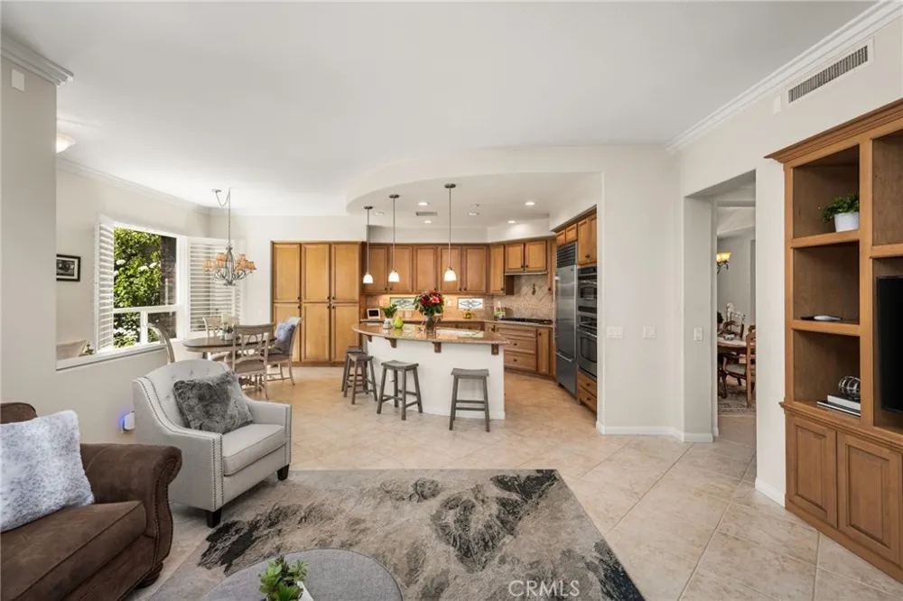 4001 Balmoral Yorba Linda, CA 92886