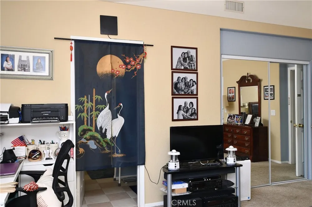 68295 Modalo Cathedral City, CA 92234