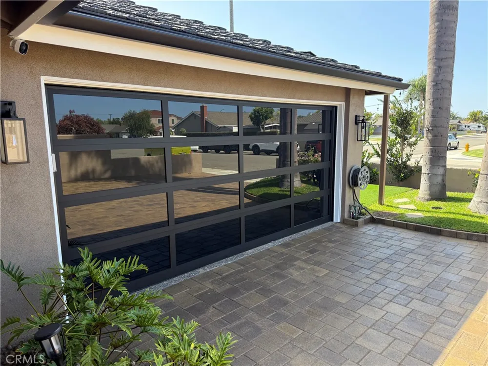 9111 Ellsworth Huntington Beach, CA 92646