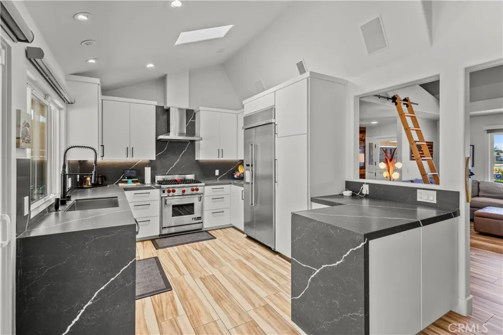 9111 Ellsworth Huntington Beach, CA 92646