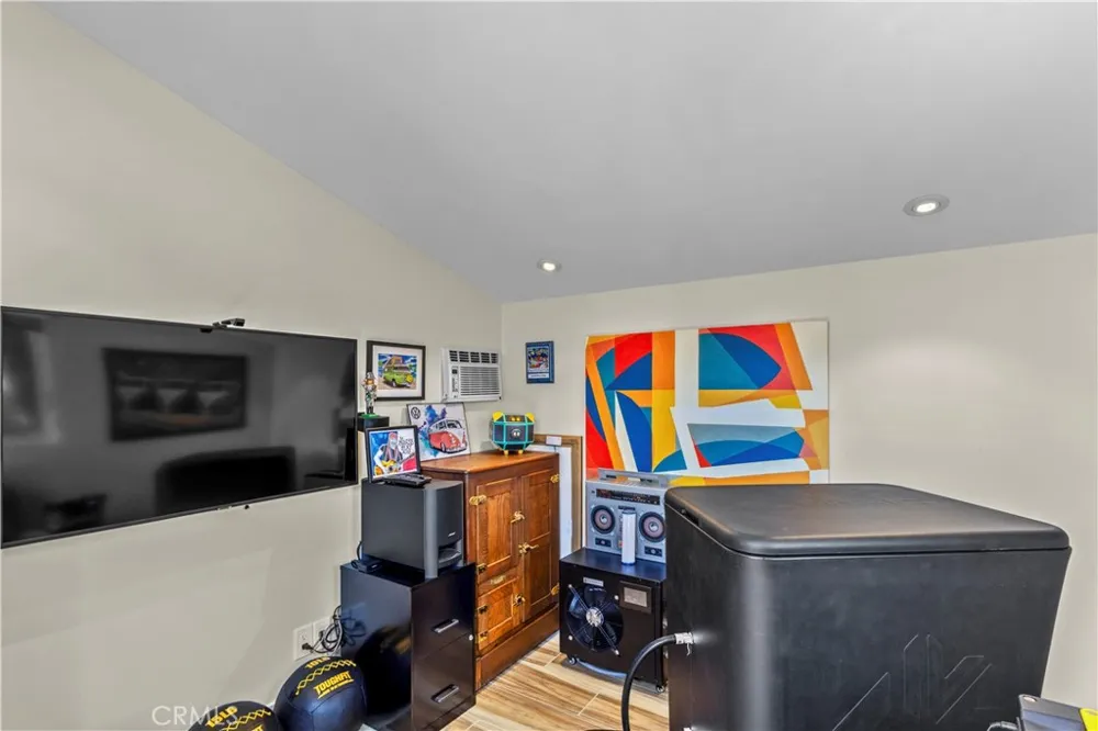 9111 Ellsworth Huntington Beach, CA 92646