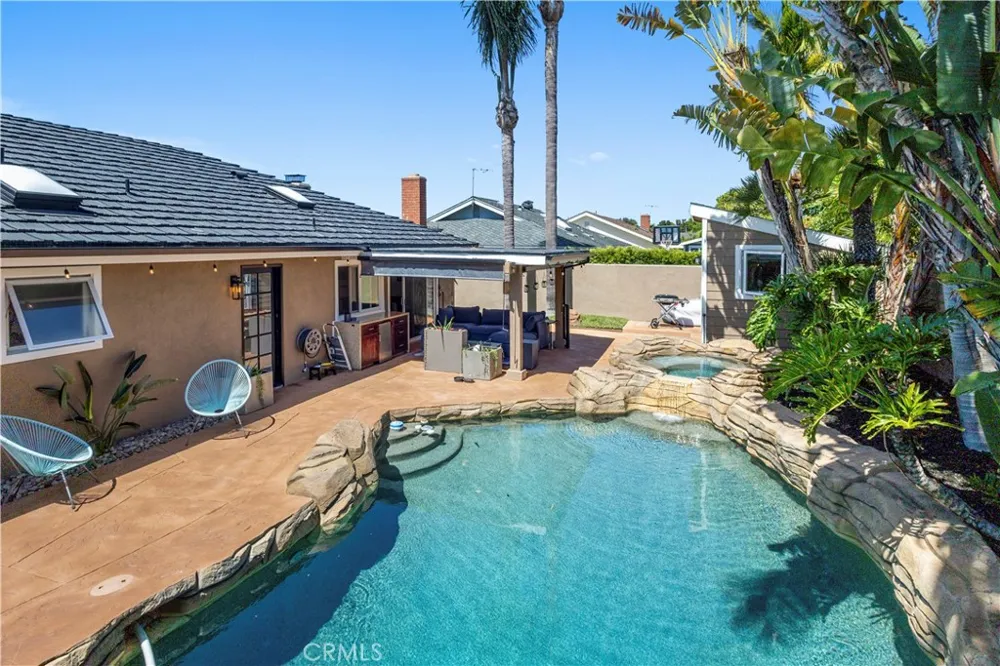 9111 Ellsworth Huntington Beach, CA 92646