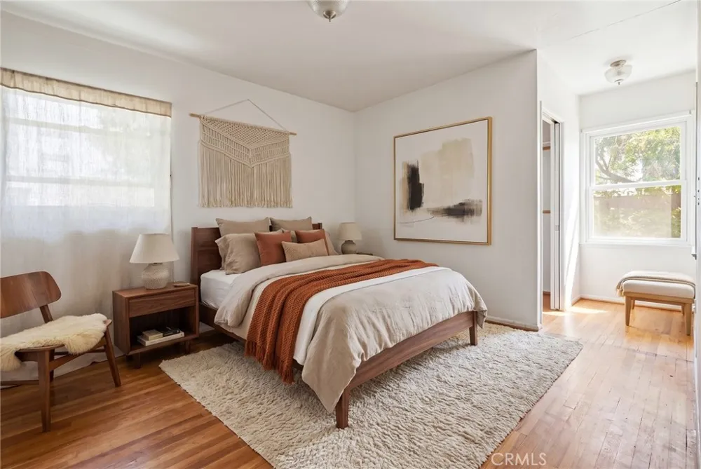 7508 Paso Robles Avenue Lake Balboa, CA 91406