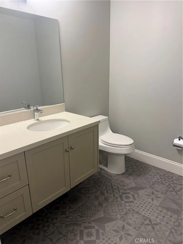 158 S Sierra Madre Pasadena, CA 91107