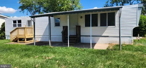 109 LAFAYETTE DRIVE