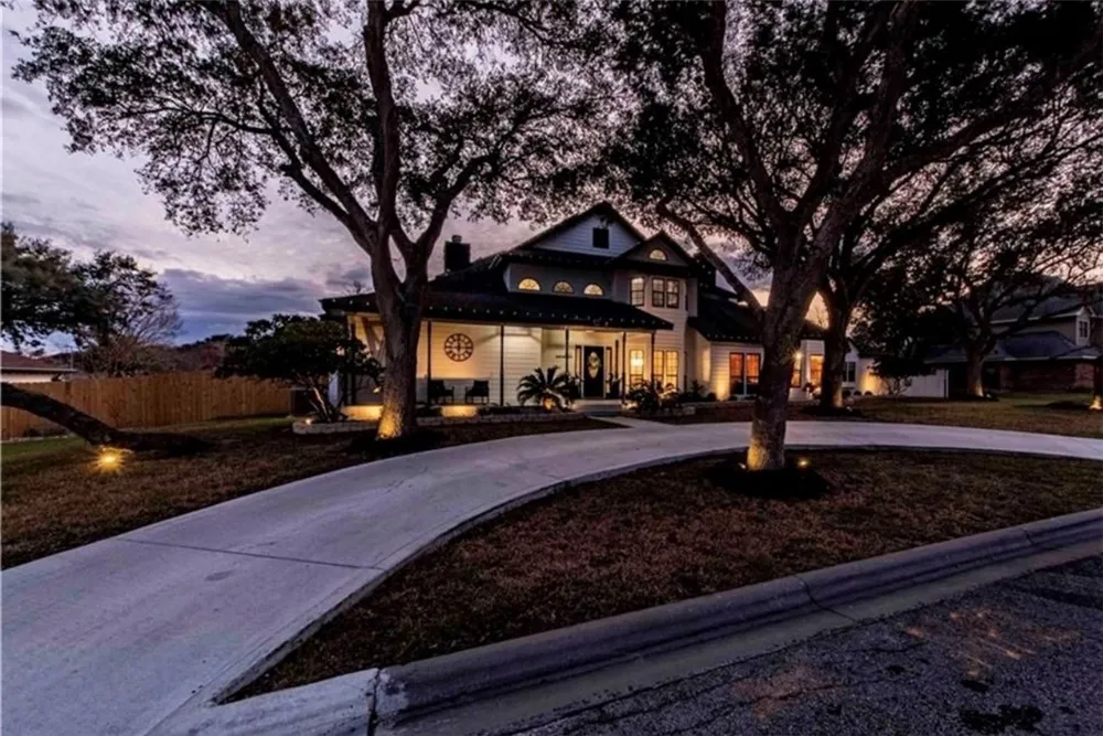4517 River Park Drive Corpus Christi, TX 78410