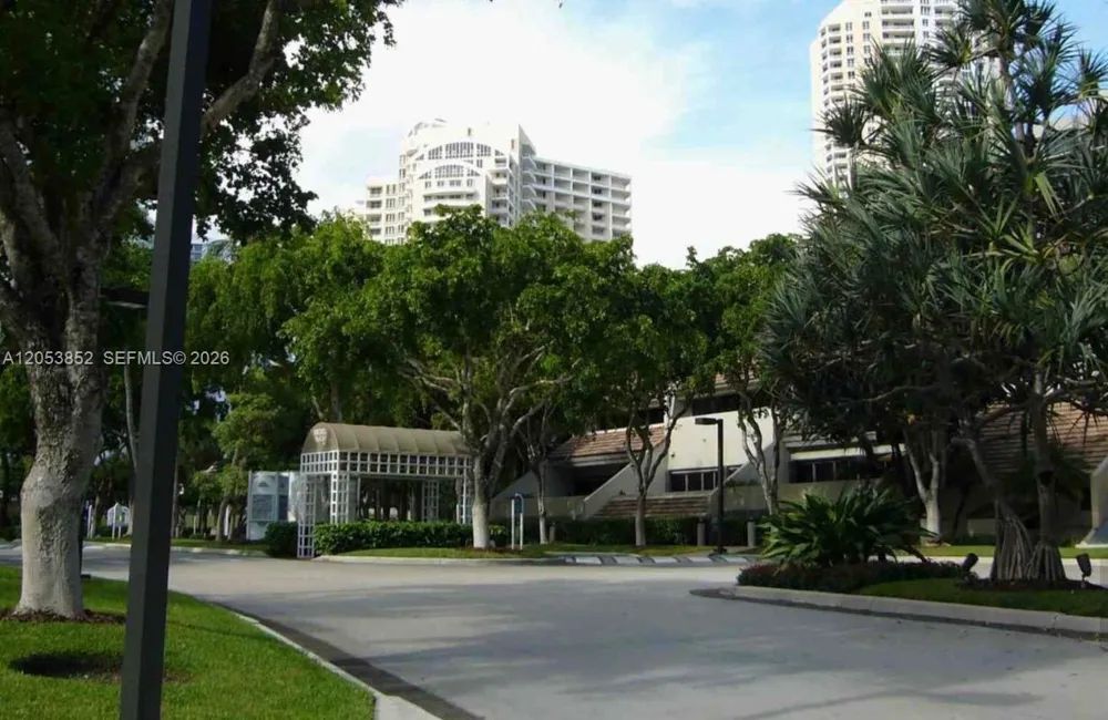 808 Brickell Key Dr #606 Miami, FL 33131
