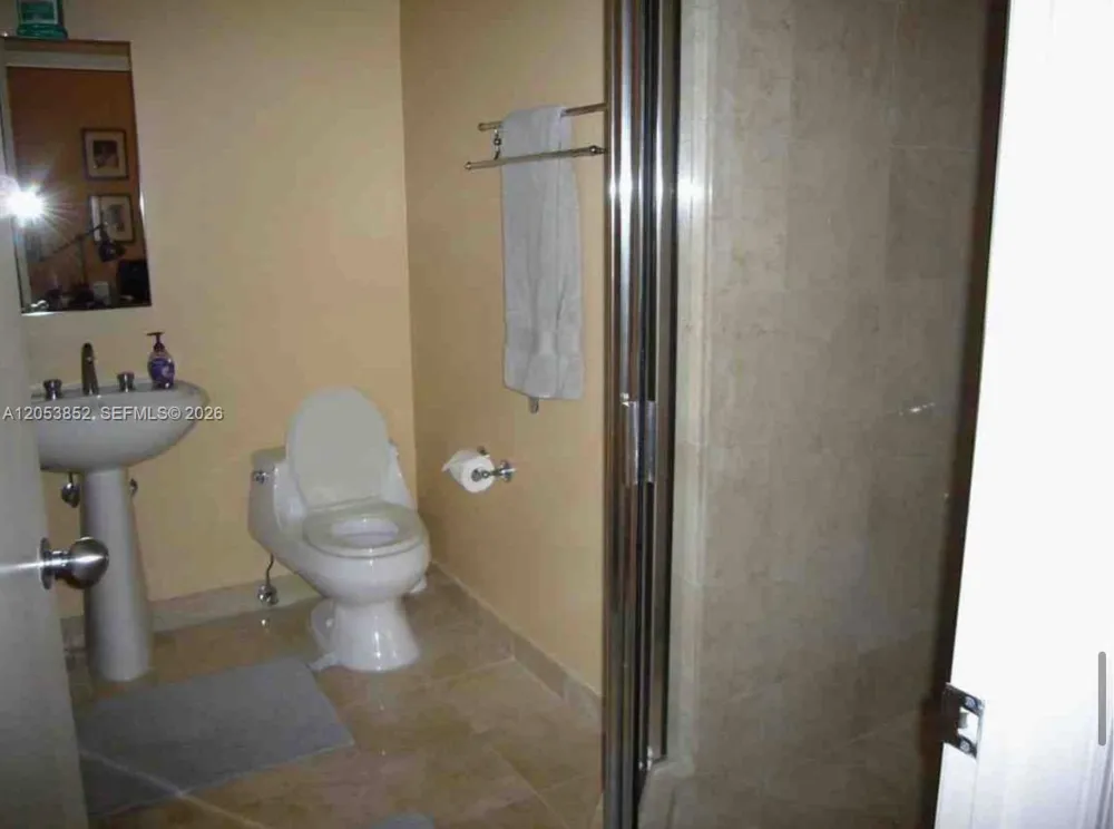 808 Brickell Key Dr #606 Miami, FL 33131