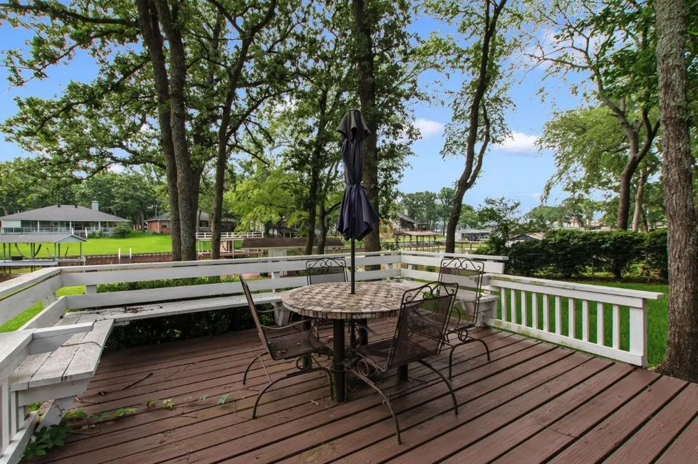 120 Los Peces Gun Barrel City, TX 75156