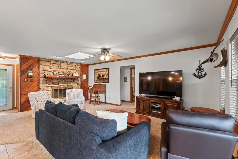 120 Los Peces Gun Barrel City, TX 75156