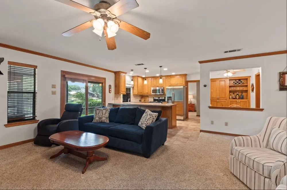 120 Los Peces Gun Barrel City, TX 75156