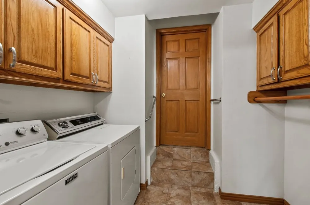 120 Los Peces Gun Barrel City, TX 75156