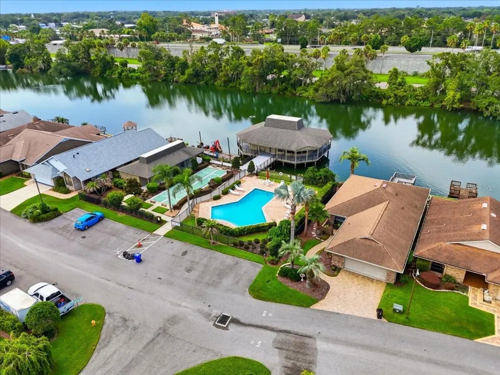 730 MARTINIQUE CIRCLE Lakeland, FL 33803
