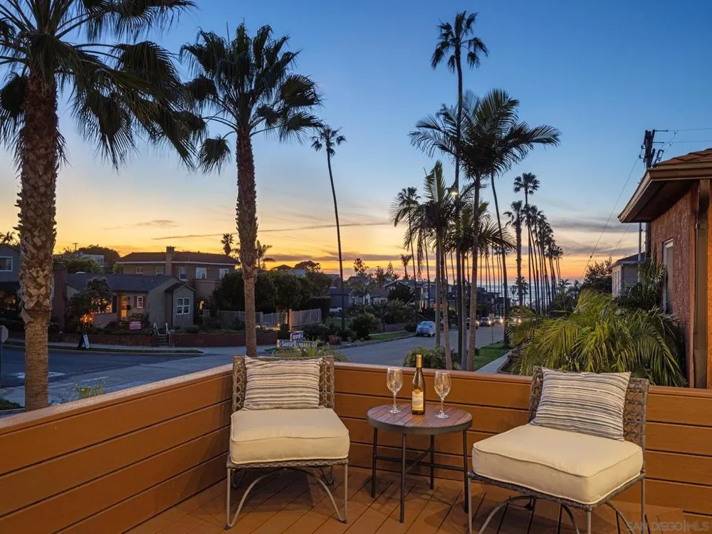 4386 NEWPORT AVE San Diego, CA 92107