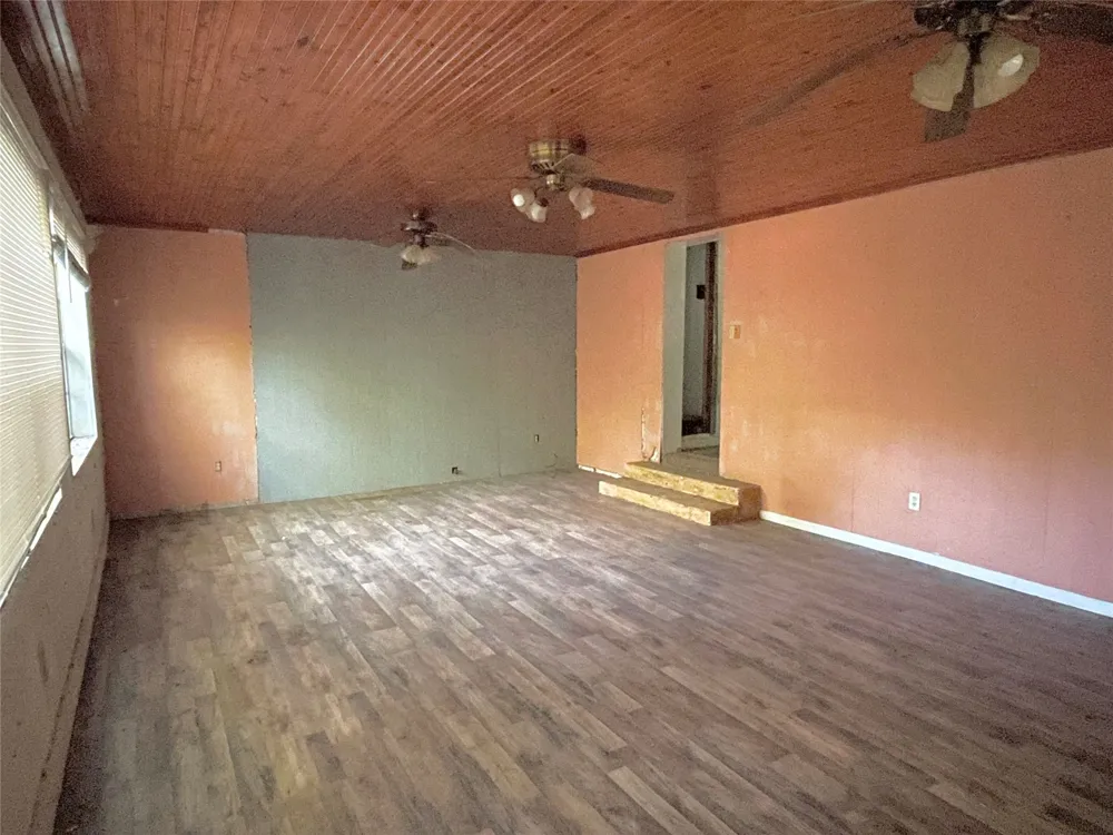 802 Gardner Drive Palestine, TX 75803