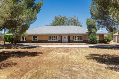2017 W Avenue O4