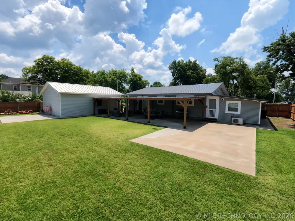 103 E Elm Avenue Eufaula, OK 74432