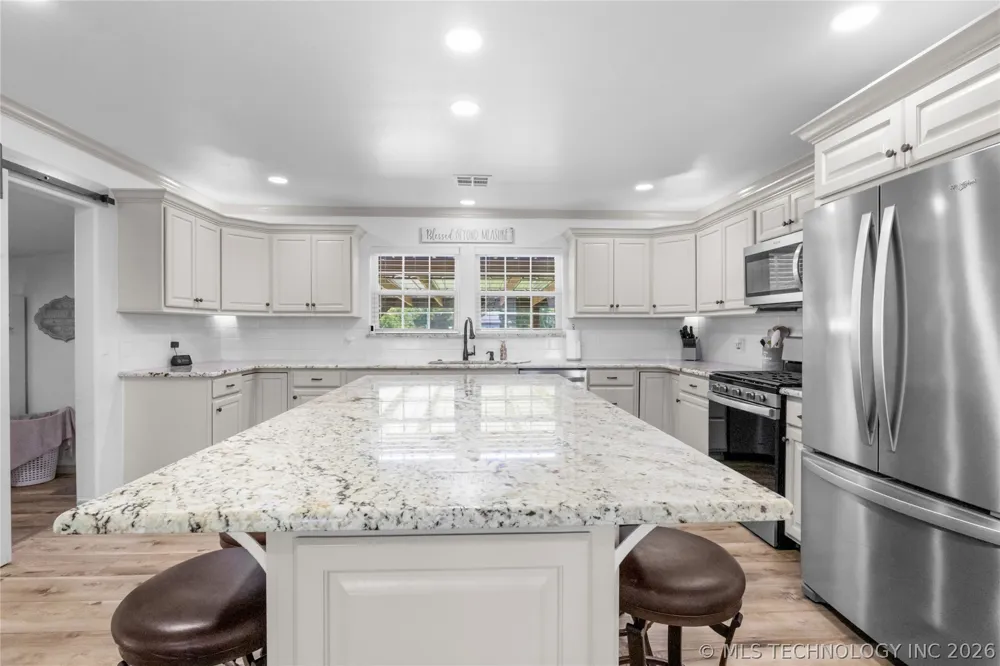 103 E Elm Avenue Eufaula, OK 74432