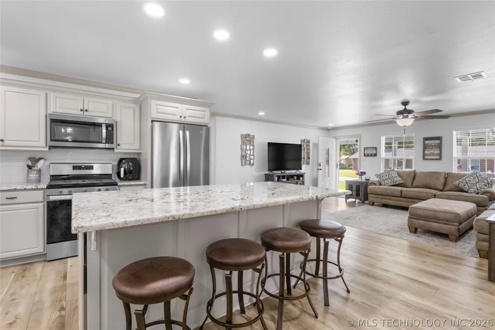 103 E Elm Avenue Eufaula, OK 74432
