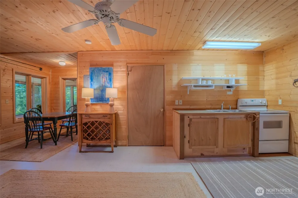37 Silvermoon Lane Orcas Island, WA 98280