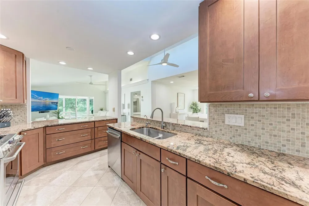 6416 WOOD OWL CIRCLE Bradenton, FL 34210