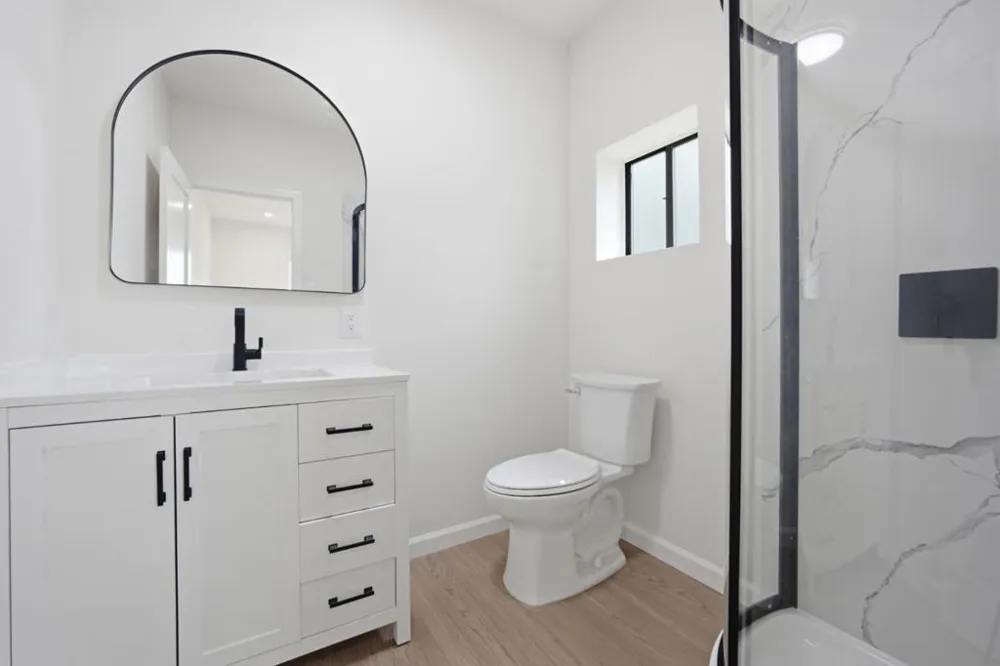 518 Athens Street San Francisco, CA 94112