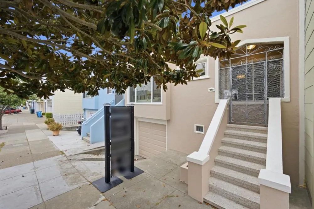 518 Athens Street San Francisco, CA 94112