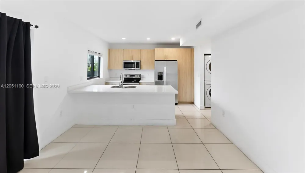 205 NW 12th Ct Florida City, FL 33034