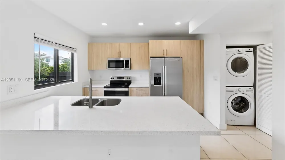 205 NW 12th Ct Florida City, FL 33034