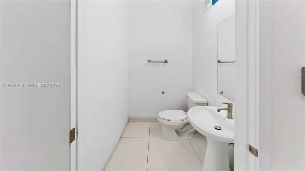 205 NW 12th Ct Florida City, FL 33034